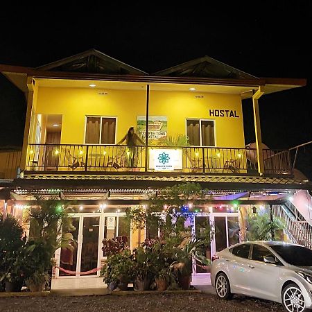 Boquete Town Hostal Экстерьер фото